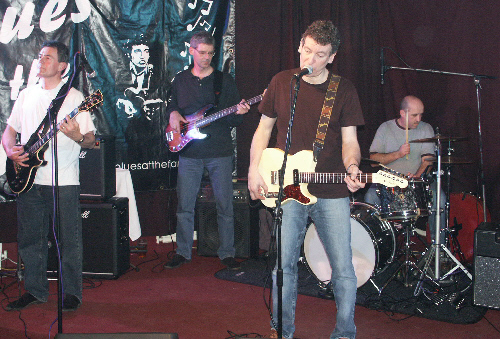 The Elevators, Blues On The Farm, Billericay, March 2004. Phil Greaves, Martin Robinson, John Whippy, Mick Hill.